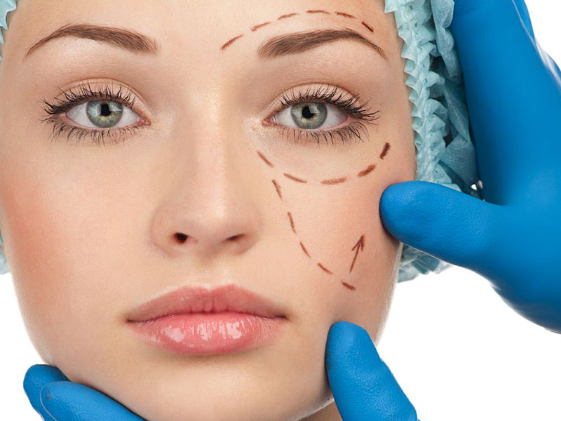 La chirurgie esthétique n’est plus un luxe